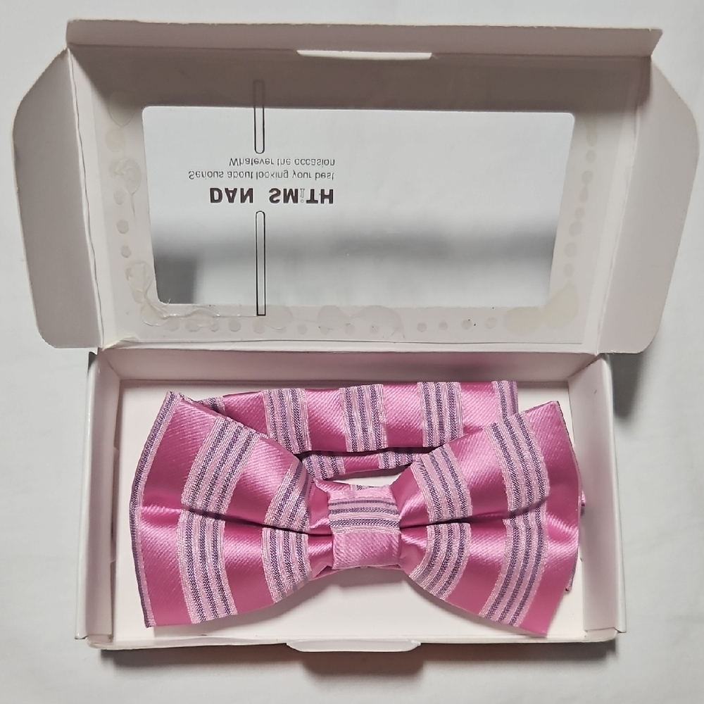 NEW Dan Smith Bow Tie in Gift Box Fun Pink Stripes Stripes Handmade Microfiber